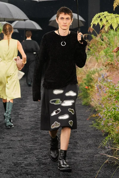 Look 57
